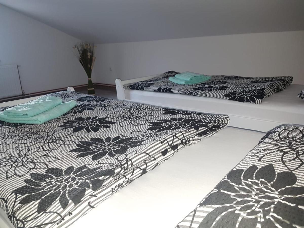 Apartmani Brigita Korenica Exteriér fotografie
